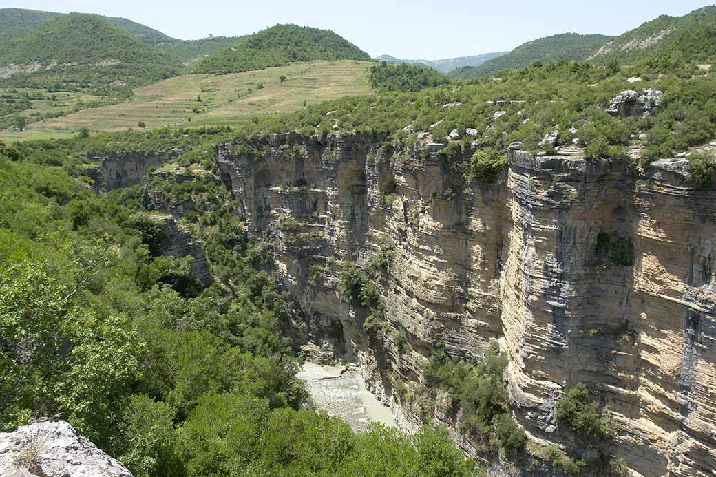 Cliffs along the Osumi