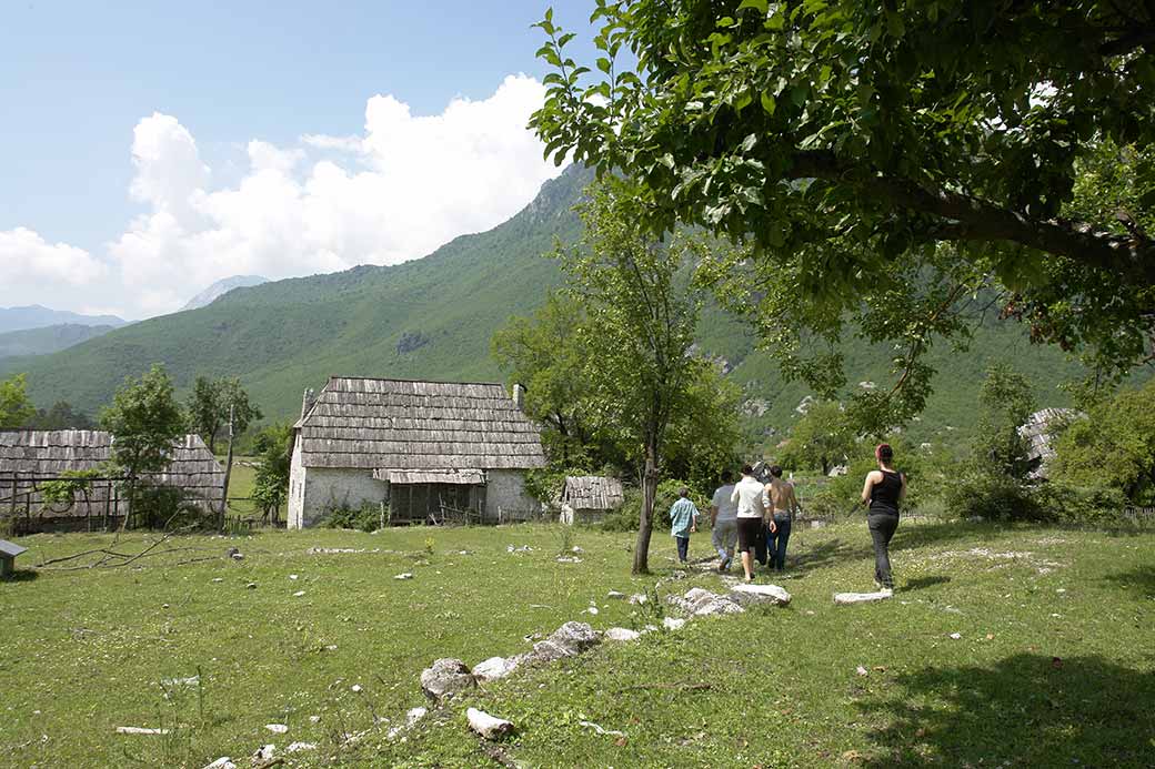 Lelys farm houses