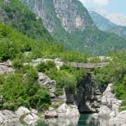 Suspension bridge