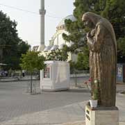 Mother Teresa statue