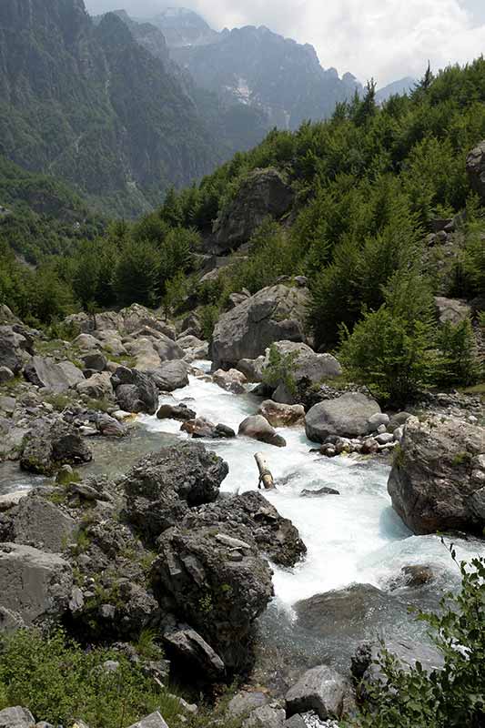 Lumi i Shalës valley