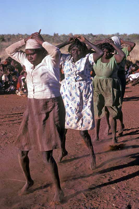 Mothers dancing