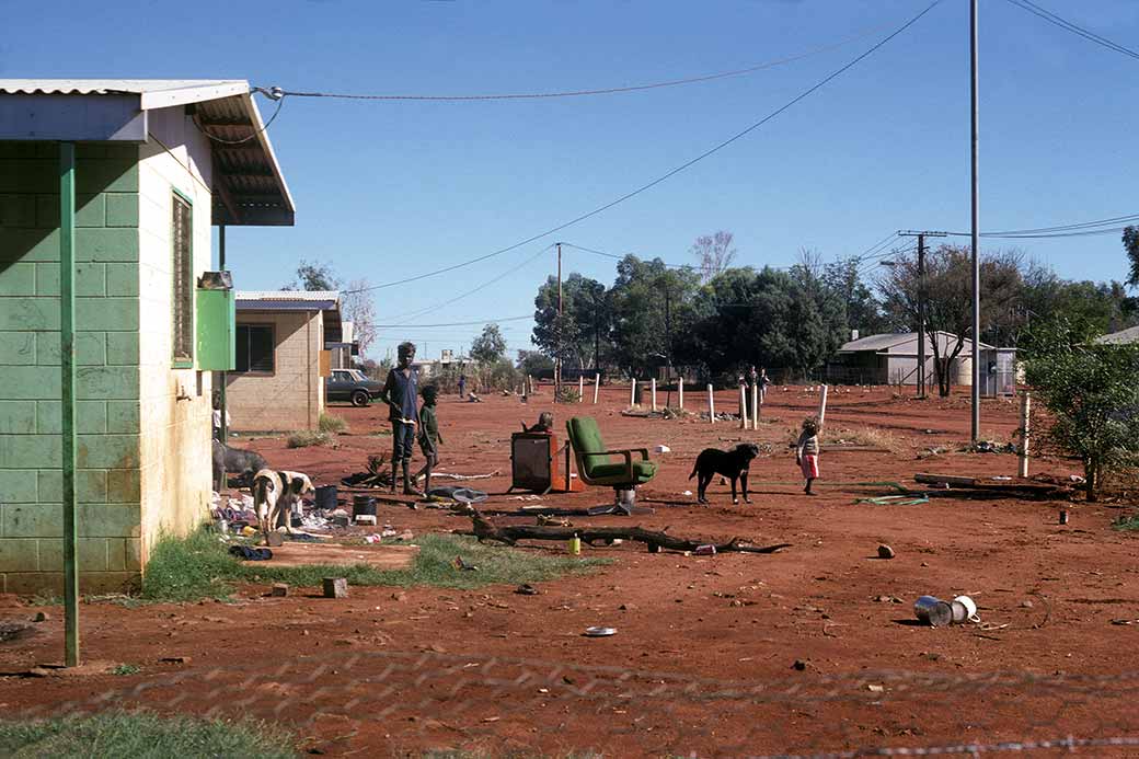 Housing in Papunya