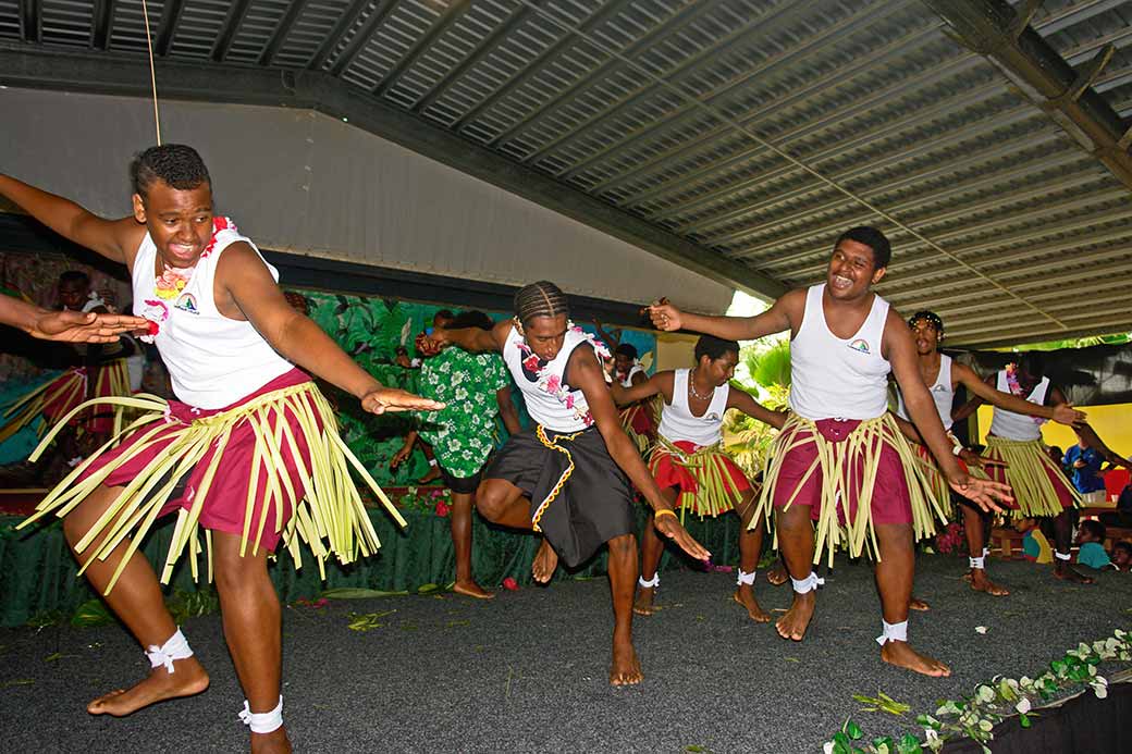 Central Island dance