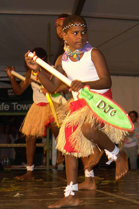 Boigu Paddle Dance