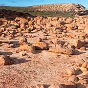 Sandstone boulders, Rainbow Valley