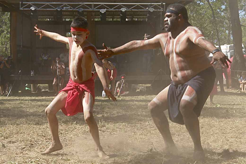 Two Yarrabah dancers