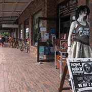 Shops in Byron Bay