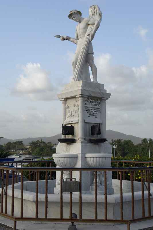 Canecutter Monument, Innisfail