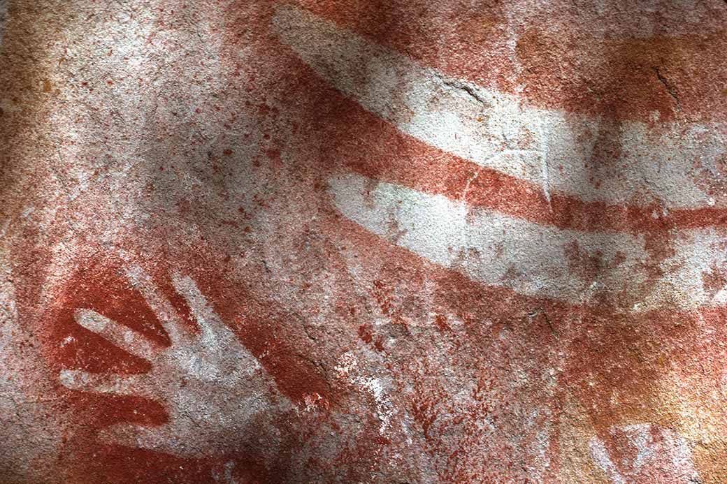 Handprint, boomerangs