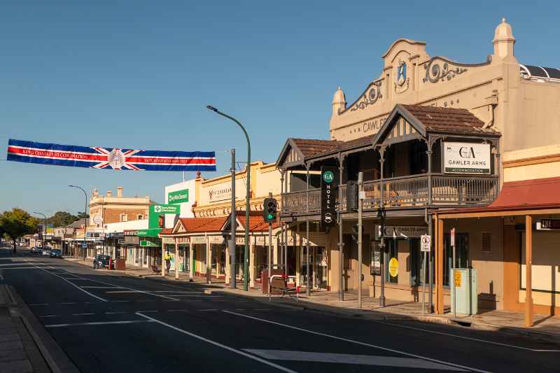 Murray Street, Gawler, banner