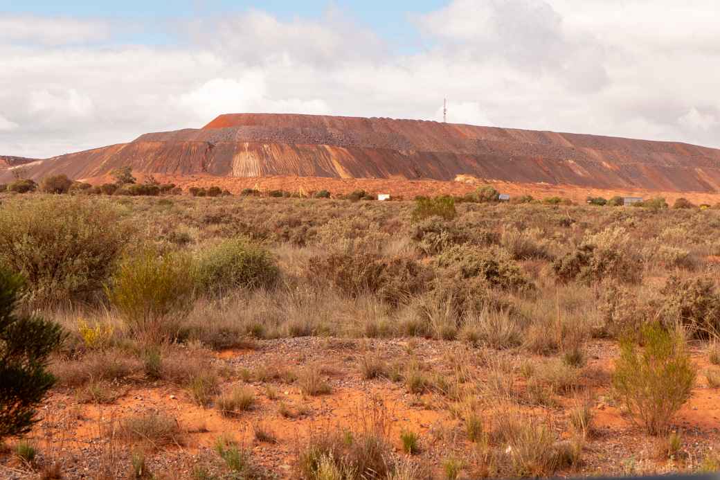 Iron Knob mine slag heaps