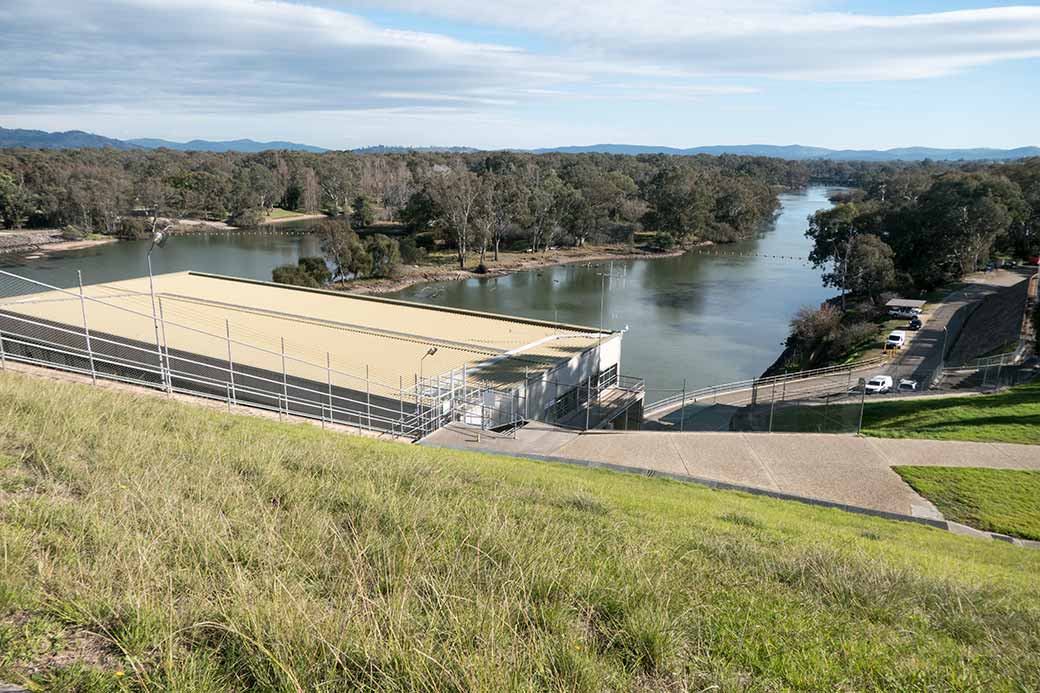 Hume Dam to the Murray River