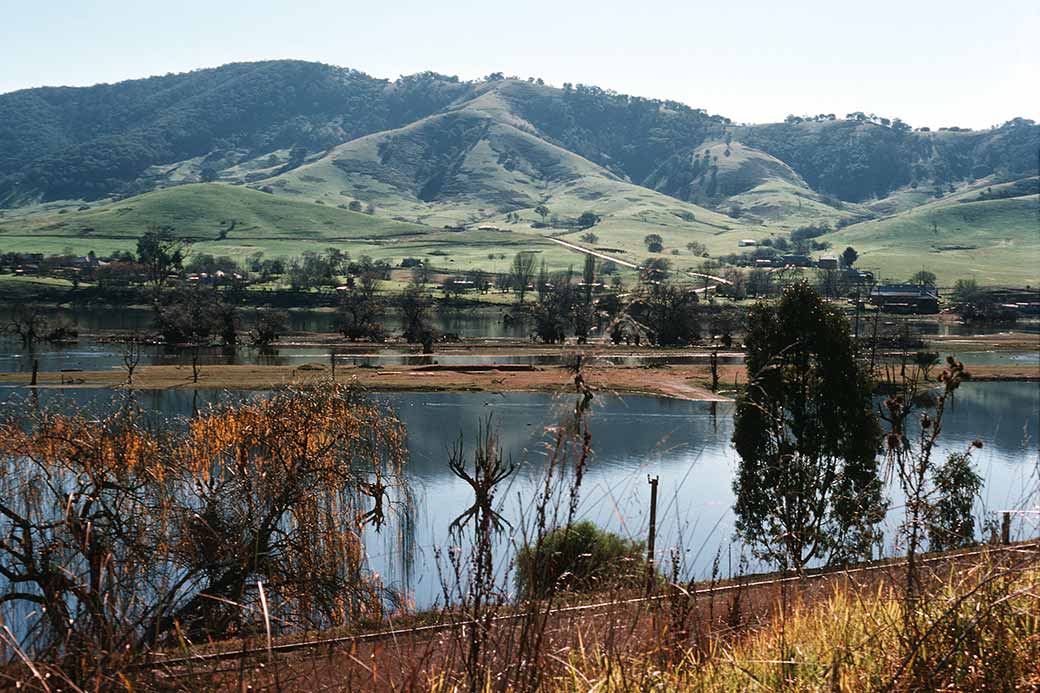 Old Tallangatta, Lake Hume