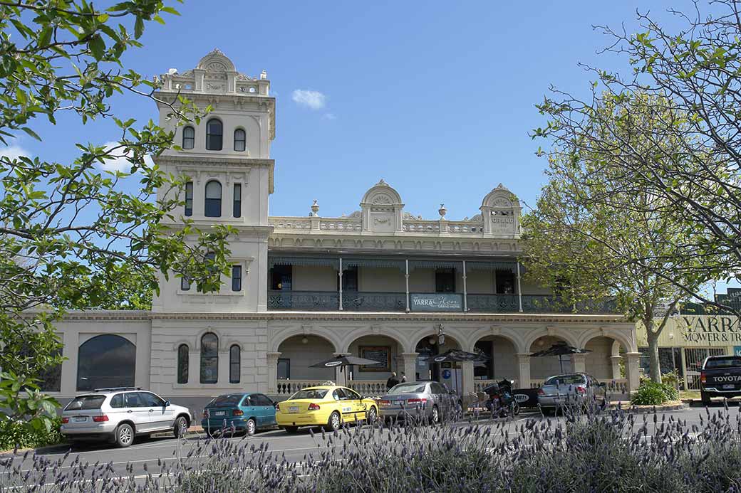 Yarra Glen Grand Hotel