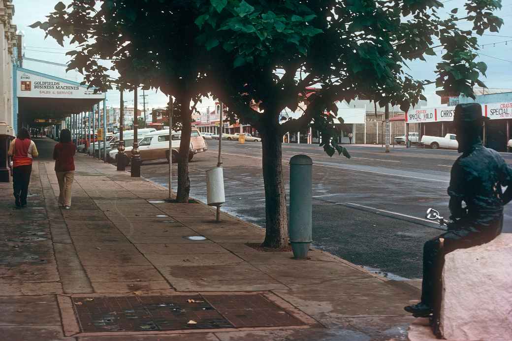 Paddy Hannan statue