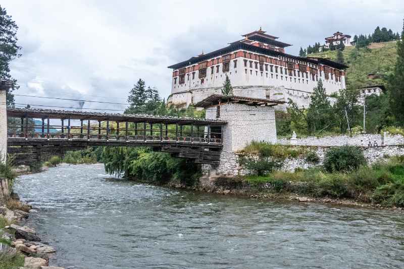 Rinpung Dzong (Paro Dzong) and bridge