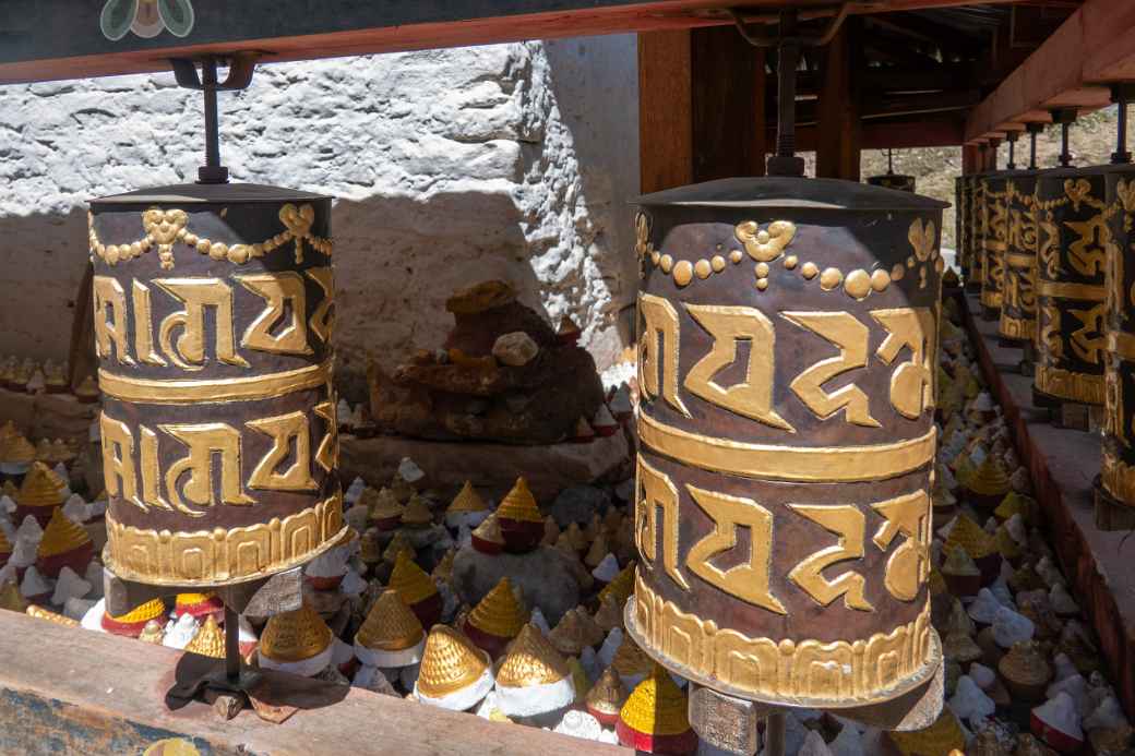 Prayer wheels, Tachogang Lhakhang Monastery