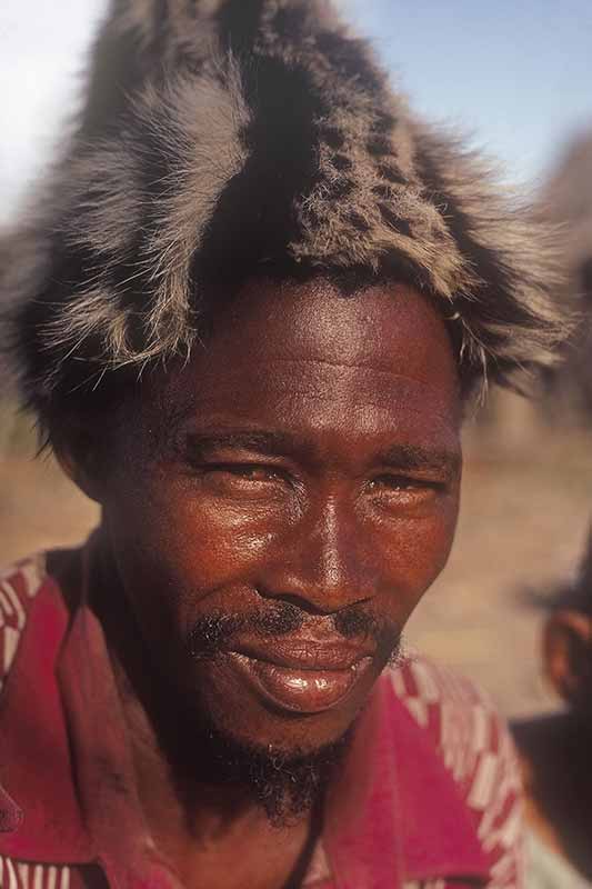 Mosarwa man, Matipatsela