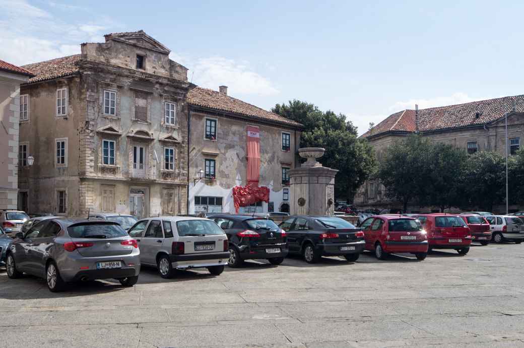 Cilnica square