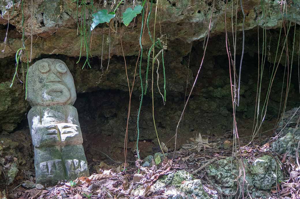 Taíno statue, Baracoa