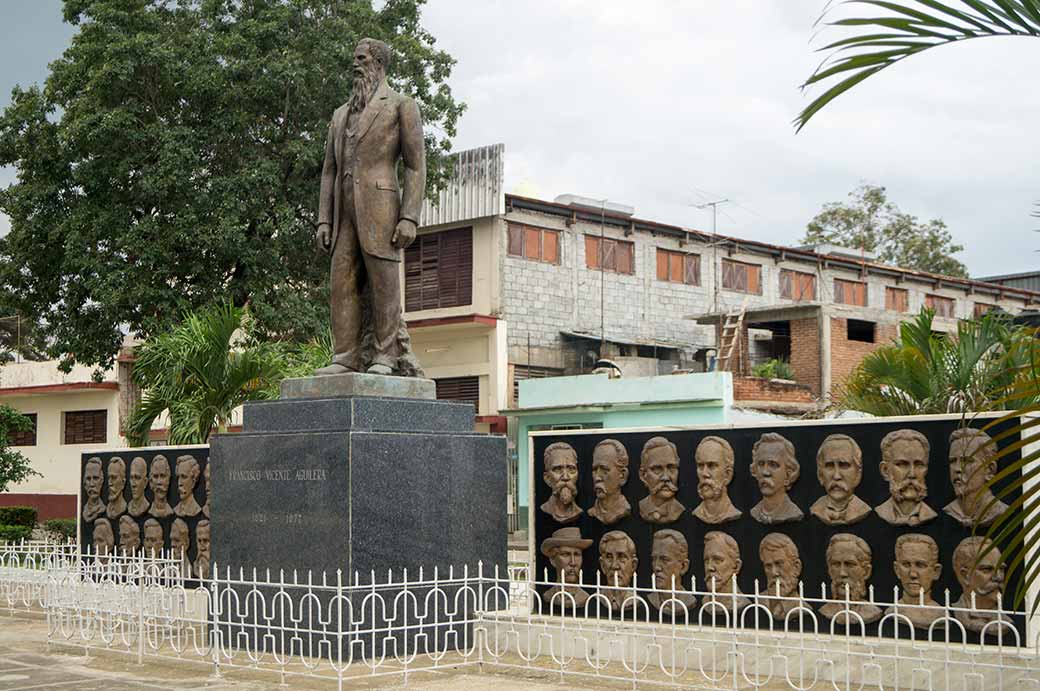 Statue of Francisco Aguilera, Bayamo