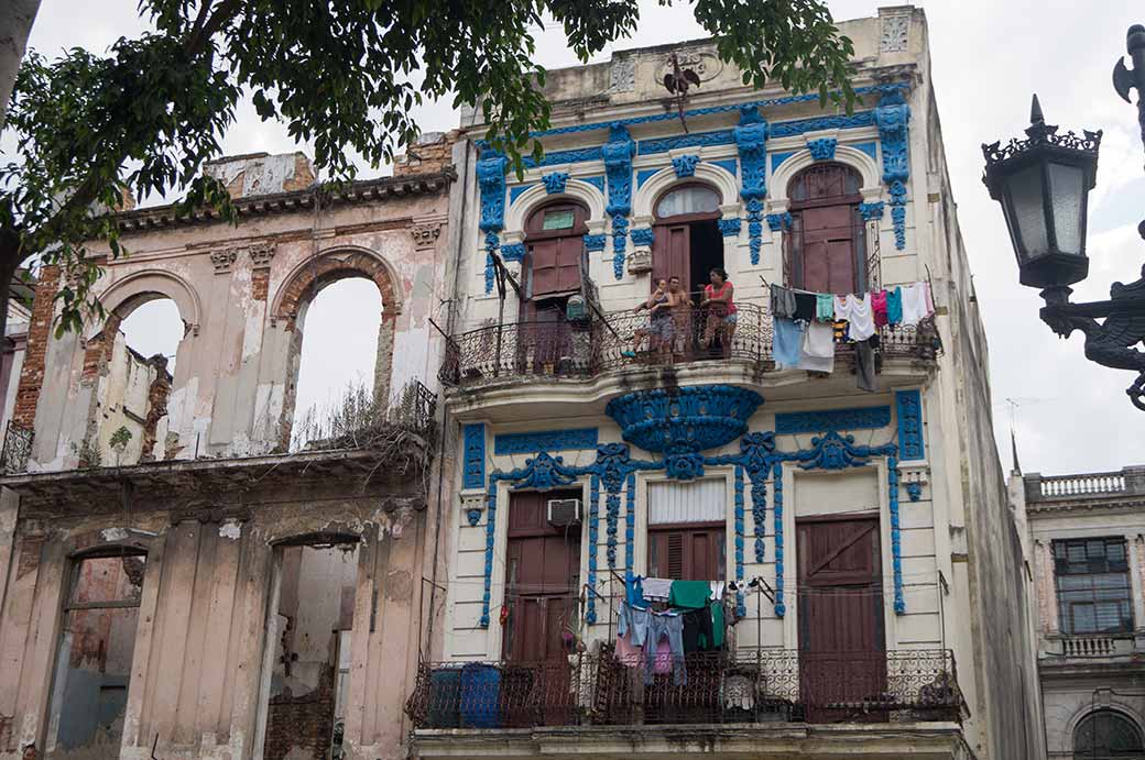 Houses, Paseo de Martí