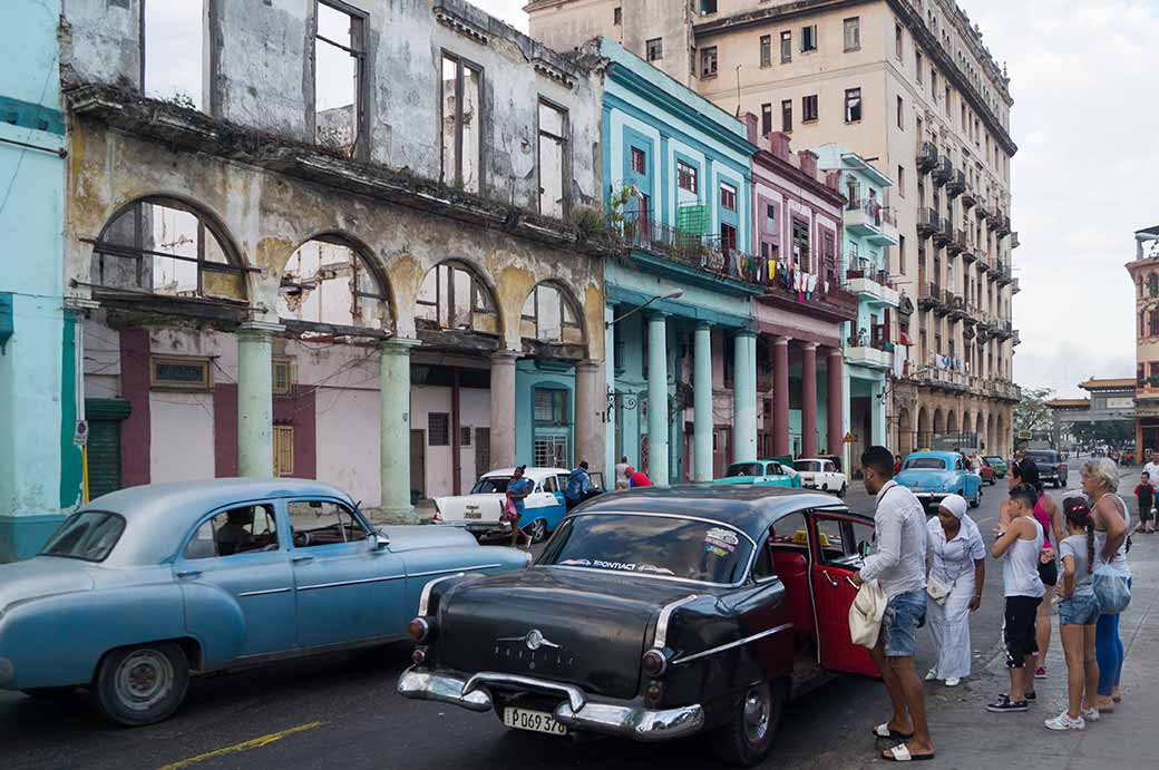 Along Parque El Curita, Havana