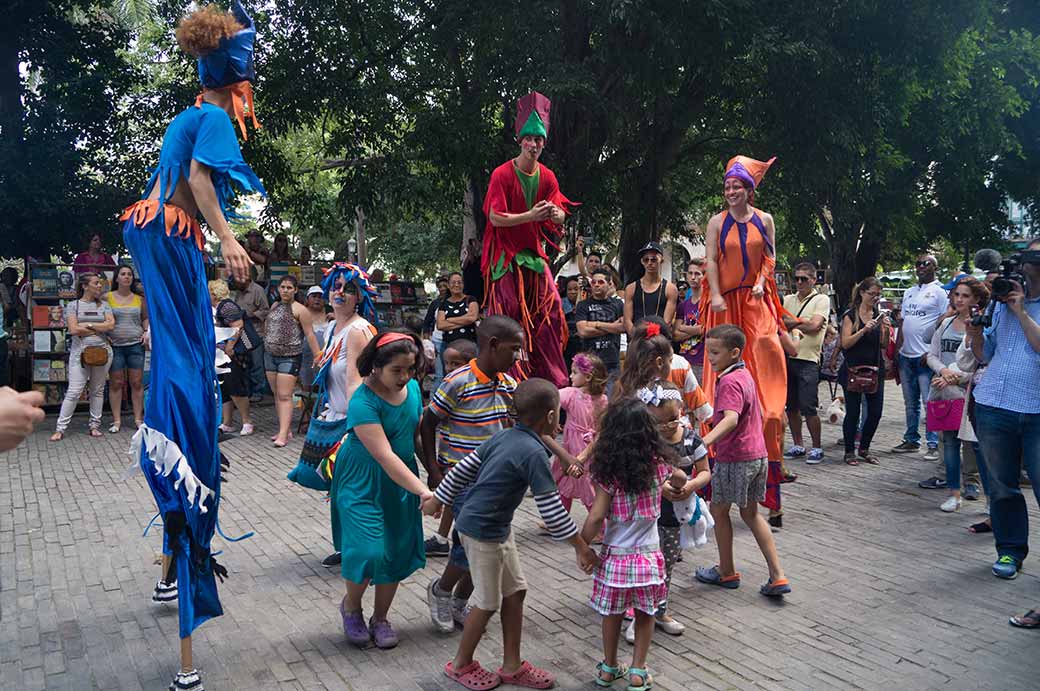 Street performers, old Havana