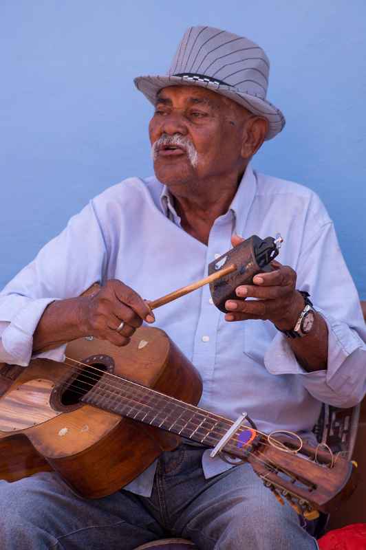 'Los Pinos' music group, Trinidad