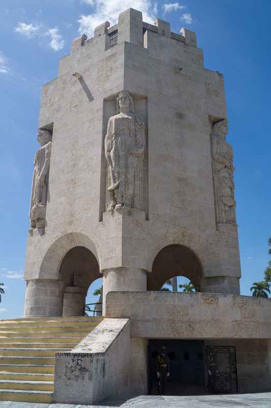 José Martí mausoleum, Santa Ifigenia