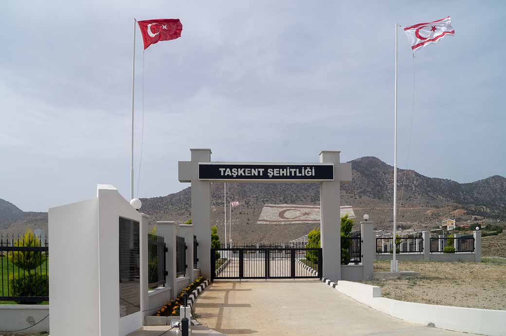 Taşkent cemetery