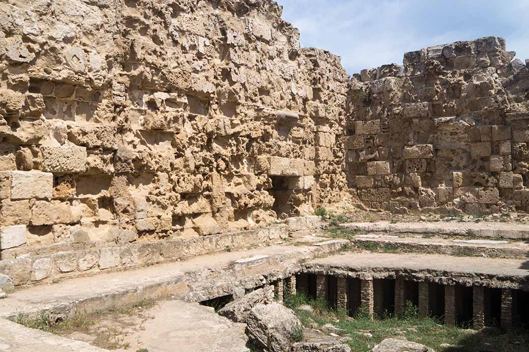 Bath house, Salamis