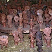 Falasha clay statues