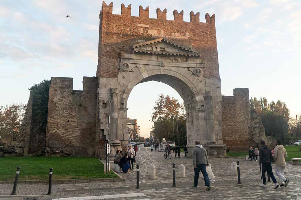 Arch of Augustus, Rimini