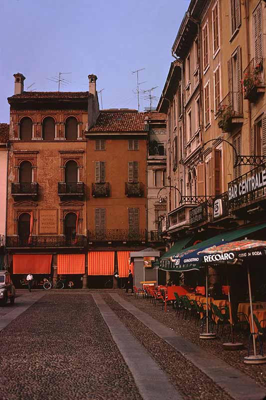 Town square, Lodi