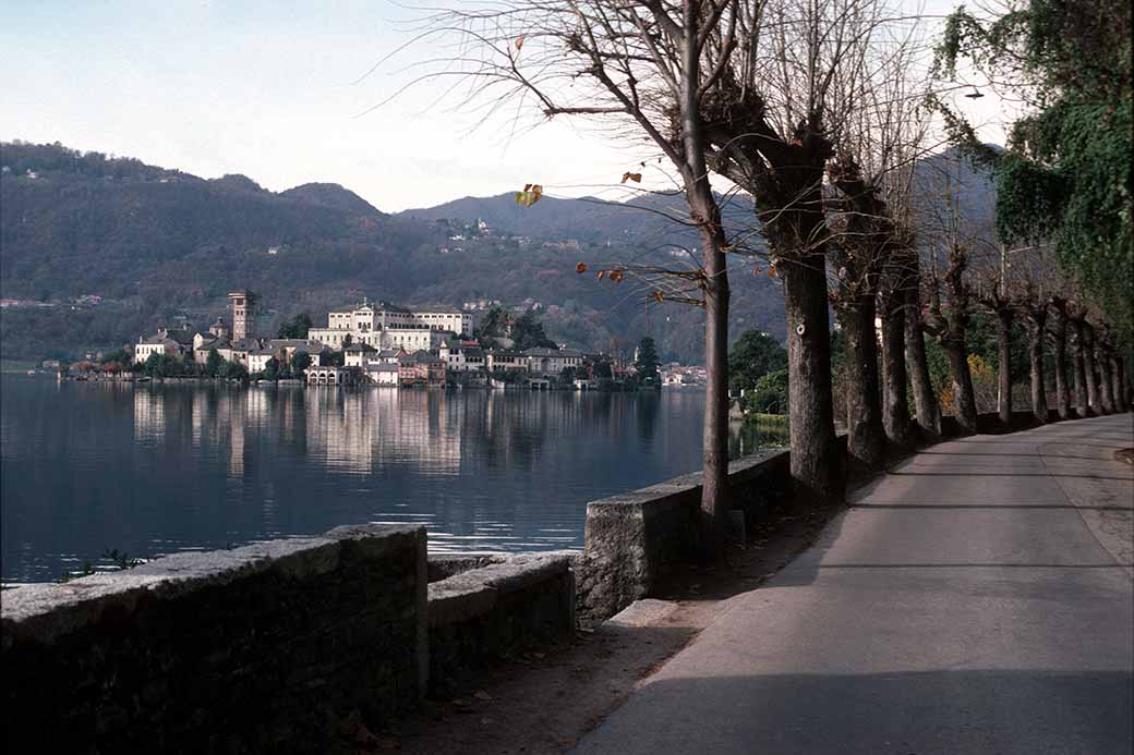 San Giulio from Via Fava