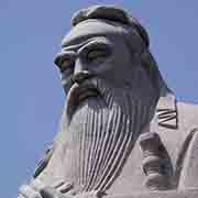 Statue of Confucius