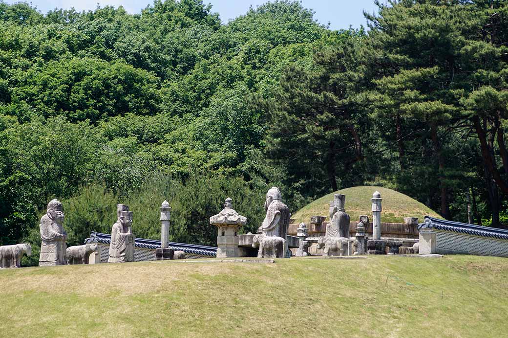 King Seonjo's tomb