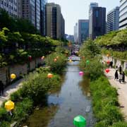 Cheonggyecheon stream