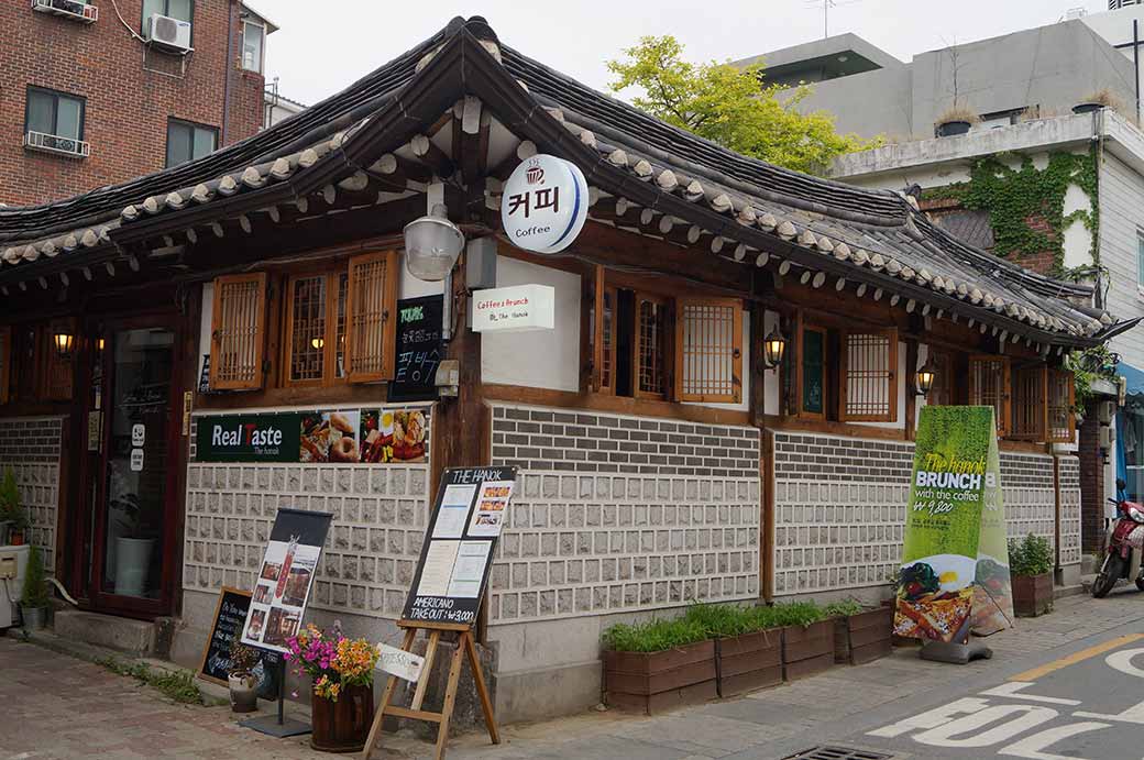 Shop in Bukchon