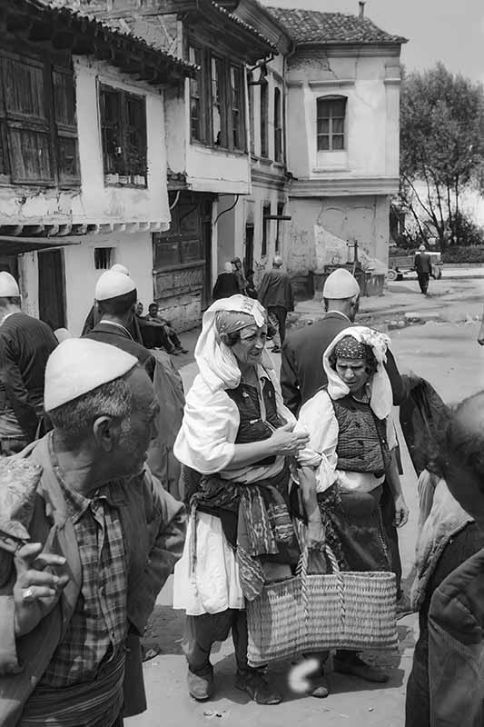 Women in traditional dress