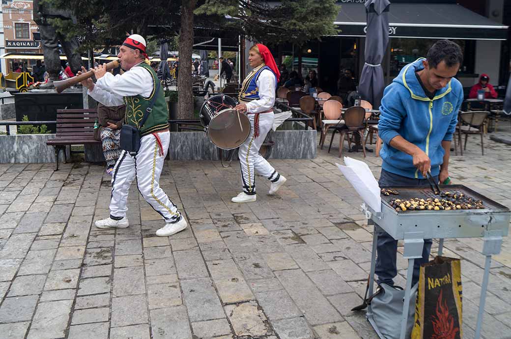 Musicians and chestnuts