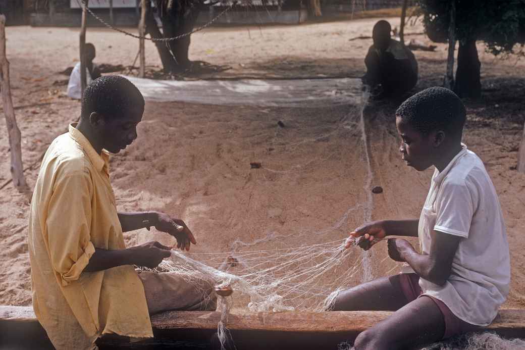 Disentangling a fishing net