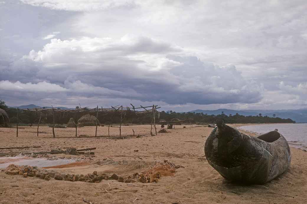 Bwato on the beach