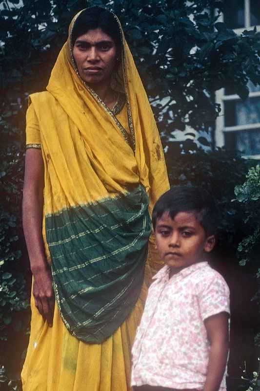 Mother and son, Plaine Magnien