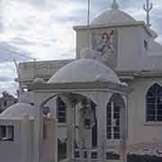 Hindu temple, Bambous