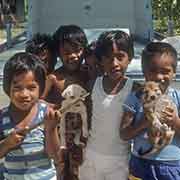 Group of children, Walung