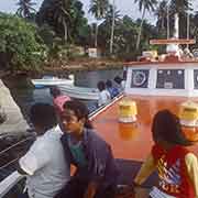 Small ferry, Eten island