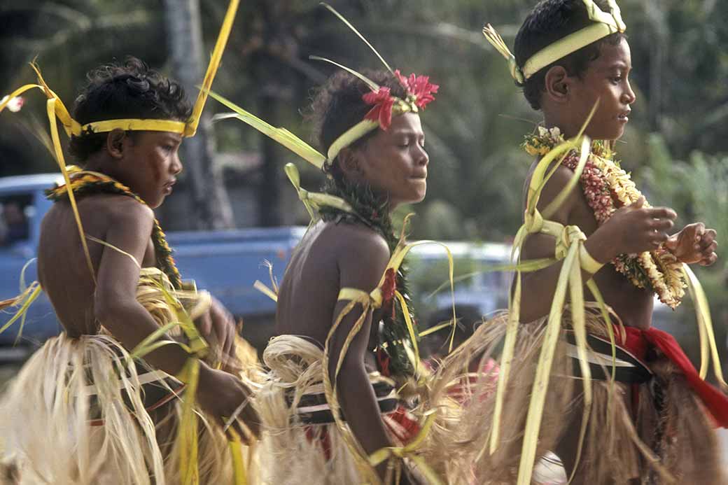 Tamil boy dancers